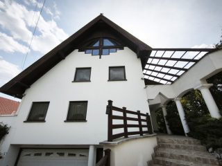 Eladó 420 m²-escsaládi ház XVI. Kerület (Sashalom) , Sashalom: 350'000'000 Ft