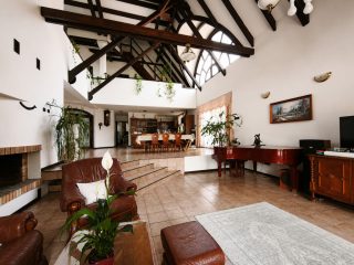 Eladó 420 m²-escsaládi ház XVI. Kerület (Sashalom) , Sashalom: 350'000'000 Ft