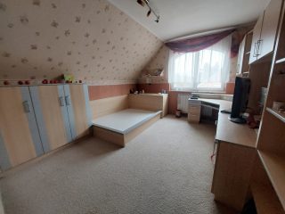 Eladó 355 m²-escsaládi ház XVII. Kerület (Akadémiaújtelep) , Akadémiaújtelep: 344'000'000 Ft