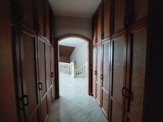 Eladó 355 m²-escsaládi ház XVII. Kerület (Akadémiaújtelep) , Akadémiaújtelep: 344'000'000 Ft