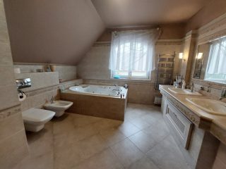 Eladó 355 m²-escsaládi ház XVII. Kerület (Akadémiaújtelep) , Akadémiaújtelep: 344'000'000 Ft