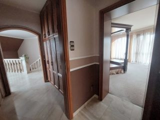 Eladó 355 m²-escsaládi ház XVII. Kerület (Akadémiaújtelep) , Akadémiaújtelep: 344'000'000 Ft