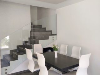 Eladó 150 m²-esikerház XVII. Kerület (Helikopter lakópark) , Helikopter lakópark: 217'000'000 Ft