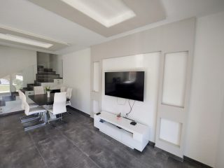 Eladó 150 m²-esikerház XVII. Kerület (Helikopter lakópark) , Helikopter lakópark: 217'000'000 Ft