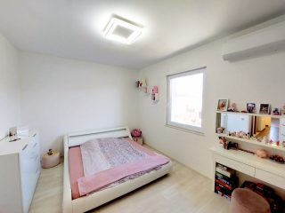 Eladó 150 m²-esikerház XVII. Kerület (Helikopter lakópark) , Helikopter lakópark: 217'000'000 Ft