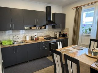 Eladó 105 m²-esikerház XVII. Kerület (Rákoscsaba) , Battonya utca környékén lévő utca: 139'000'000 Ft