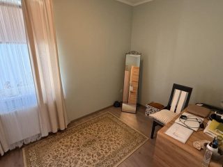 Eladó 85 m²-esikerház XVII. Kerület (Rákoscsaba) , Battonya utca környékén lévő utca: 119'000'000 Ft