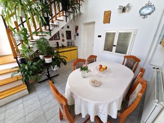 Eladó 192 m²-escsaládi ház XVII. Kerület (Rákoscsaba) , Gerecsehida utca: 199'000'000 Ft