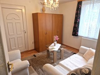 Eladó 192 m²-escsaládi ház XVII. Kerület (Rákoscsaba) , Gerecsehida utca: 199'000'000 Ft