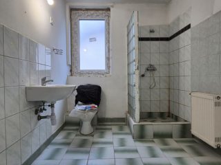 Eladó 140 m²-esikerház XVII. Kerület (Rákoscsaba) , Kucorgó tér környéki utca: 139'000'000 Ft