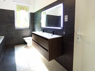 Kiadó 94 m²-escsaládi ház XVII. Kerület (Rákoscsaba) , Kucorgó tér közeli utca: 480'000 Ft