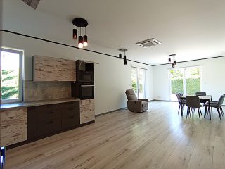 Kiadó 94 m²-escsaládi ház XVII. Kerület (Rákoscsaba) , Kucorgó tér közeli utca: 480'000 Ft