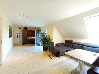 Kiadó 72 m²-estársasházi lakás XVII. Kerület (Rákoscsaba) , Kucorgó tér közeli utca: 260'000 Ft