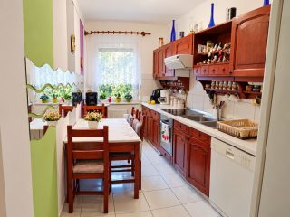 Eladó 128 m²-esikerház XVII. Kerület (Rákoscsaba) , Pesti út: 99'000'000 Ft