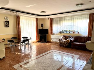 Eladó 220 m²-escsaládi ház XVII. Kerület (Rákoscsaba) , Rákoscsaba: 149'900'000 Ft