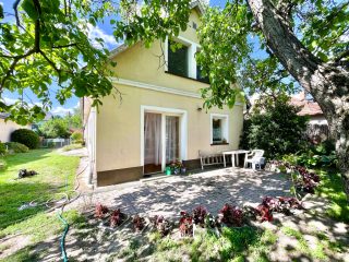 Eladó 220 m²-escsaládi ház XVII. Kerület (Rákoscsaba) , Rákoscsaba: 149'900'000 Ft