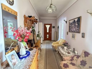 Eladó 100 m²-escsaládi ház XVII. Kerület (Rákoscsaba) , Szabadság sgrt környéke utca: 89'900'000 Ft