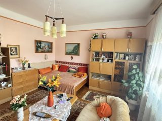 Eladó 100 m²-escsaládi ház XVII. Kerület (Rákoscsaba) , Szabadság sgrt környéke utca: 89'900'000 Ft