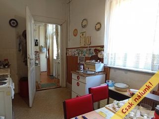 Eladó 104 m²-escsaládi ház XVII. Kerület (Rákoscsaba) , Szabadság súgárúthoz közeli utca: 92'000'000 Ft
