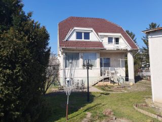 Eladó 118 m²-escsaládi ház XVII. Kerület (Rákoscsaba Újtelep) , Diadal utca közeli utca: 126'900'000 Ft