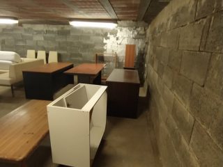 Kiadó 80 m²-eslogisztika - raktározás XVII. Kerület (Rákoscsaba Újtelep) , Naplás tó környékén lévő utca: 130'000 Ft