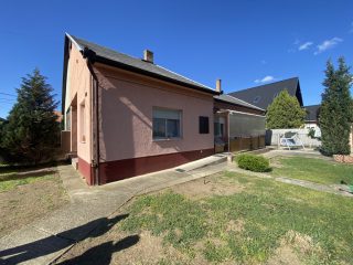 Eladó 70 m²-esikerház XVII. Kerület (Rákoscsaba Újtelep) , Naplás út: 89'900'000 Ft