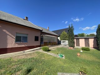 Eladó 70 m²-esikerház XVII. Kerület (Rákoscsaba Újtelep) , Naplás út: 89'900'000 Ft