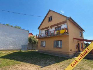 Eladó 150 m²-escsaládi ház XVII. Kerület (Rákoscsaba) , Zrinyi út közeli csendes utca: 250'000'000 Ft
