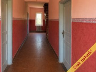Eladó 150 m²-escsaládi ház XVII. Kerület (Rákoscsaba) , Zrinyi út közeli csendes utca: 250'000'000 Ft