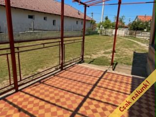Eladó 150 m²-escsaládi ház XVII. Kerület (Rákoscsaba) , Zrinyi út közeli csendes utca: 250'000'000 Ft