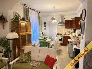 Eladó 78 m²-estársasházi lakás XVII. Kerület (Rákoscsaba) , Zrínyi utca környéki utca: 81'900'000 Ft