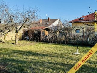 Eladó 78 m²-estársasházi lakás XVII. Kerület (Rákoscsaba) , Zrínyi utca környéki utca: 81'900'000 Ft