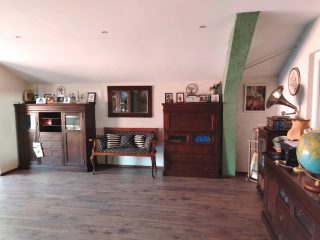 Eladó 500 m²-esegyéb üzlethelyiség XVII. Kerület (Rákoshegy) , Alsórákoshegy utca: 380'000'000 Ft