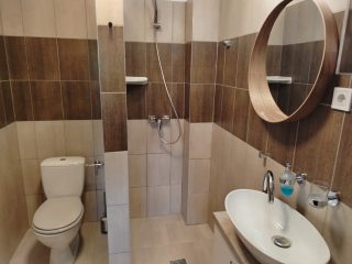 Eladó 500 m²-esegyéb üzlethelyiség XVII. Kerület (Rákoshegy) , Alsórákoshegy utca: 380'000'000 Ft