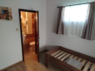 Eladó 500 m²-esegyéb üzlethelyiség XVII. Kerület (Rákoshegy) , Alsórákoshegy utca: 380'000'000 Ft