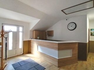 Eladó 500 m²-esegyéb üzlethelyiség XVII. Kerület (Rákoshegy) , Alsórákoshegy utca: 380'000'000 Ft