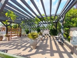 Eladó 500 m²-esegyéb üzlethelyiség XVII. Kerület (Rákoshegy) , Alsórákoshegy utca: 380'000'000 Ft