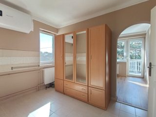 Kiadó 67 m²-esházrész XVII. Kerület (Rákoshegy) , Baross utca közeli utca: 280'000 Ft