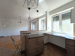 Kiadó 67 m²-esházrész XVII. Kerület (Rákoshegy) , Baross utca közeli utca: 280'000 Ft