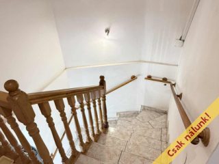 Eladó 84 m²-esikerház XVII. Kerület (Rákoshegy) , Erdőkövesd u környéki utca: 74'800'000 Ft