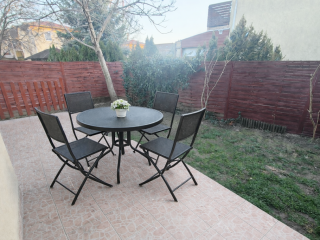 Eladó 60 m²-estársasházi lakás XVII. Kerület (Rákoshegy) , Helikopter lakópark: 99'900'000 Ft