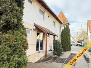 Eladó 76 m²-estársasházi lakás XVII. Kerület (Rákoshegy) , Ilex környékén lévő utca: 89'900'000 Ft