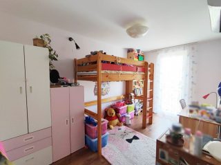 Eladó 124 m²-esikerház XVII. Kerület (Rákoshegy) , Lőrinci út közeli utca: 159'900'000 Ft