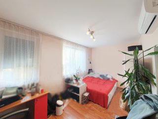 Eladó 124 m²-esikerház XVII. Kerület (Rákoshegy) , Lőrinci út közeli utca: 159'900'000 Ft