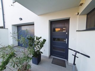 Eladó 124 m²-esikerház XVII. Kerület (Rákoshegy) , Lőrinci út közeli utca: 159'900'000 Ft