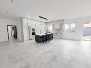 Eladó 257 m²-escsaládi ház XVII. Kerület (Rákoshegy) , Podmaniczky utca: 299'990'000 Ft