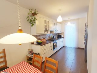 Eladó 124 m²-estársasházi lakás XVII. Kerület (Rákoshegy) , Rákoshegy csendes utca: 159'900'000 Ft