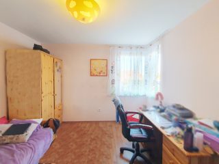 Eladó 124 m²-estársasházi lakás XVII. Kerület (Rákoshegy) , Rákoshegy csendes utca: 159'900'000 Ft