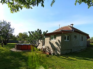 Eladó 4450 m²-estelek XVII. Kerület (Rákoshegy) , Rózsahegy utca: 135'000'000 Ft