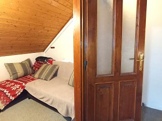 Eladó 6295 m²-estelek XVII. Kerület (Rákoshegy) , Rózsahegy utca: 235'000'000 Ft